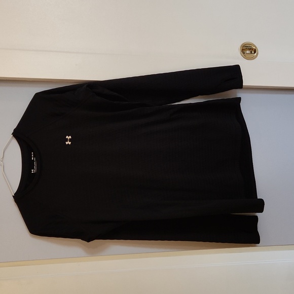 Under Armour baselayer shirt - Picture 1 of 5